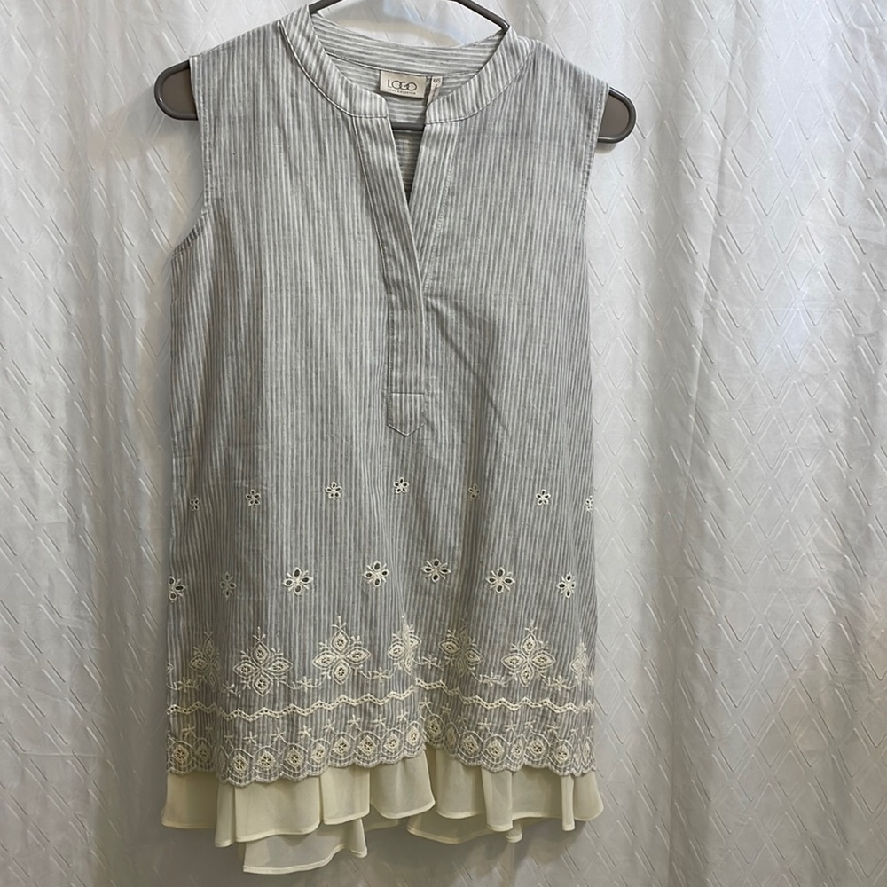 LOGO XXS sleeveless top - NWOT - gray/white stripe w/ cream color details